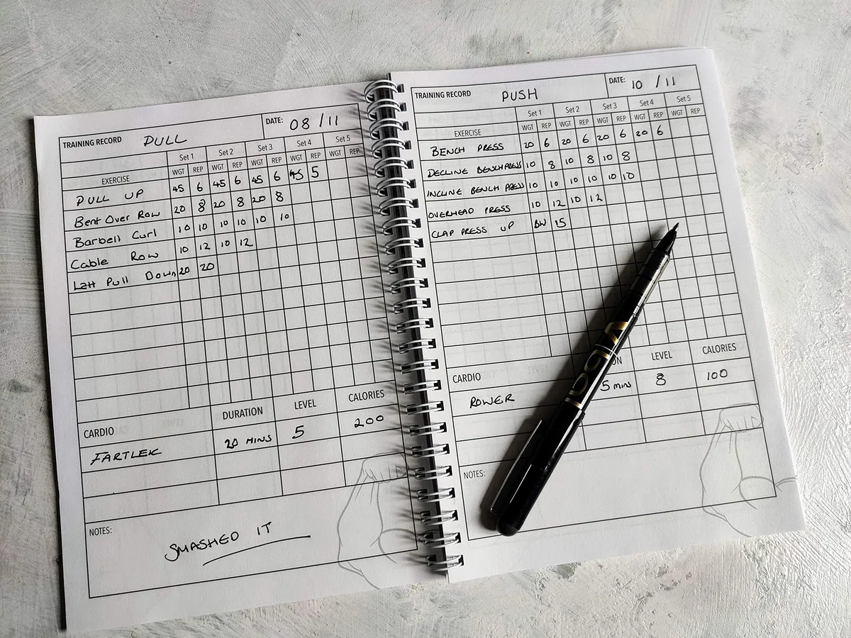 Cuaderno de registro de entrenamiento de gimnasio,114 páginas de registro de entrenamiento,A5 Gimnasio, Fitness y Entrenamiento,Establece metas y registra el progreso de entrenamiento