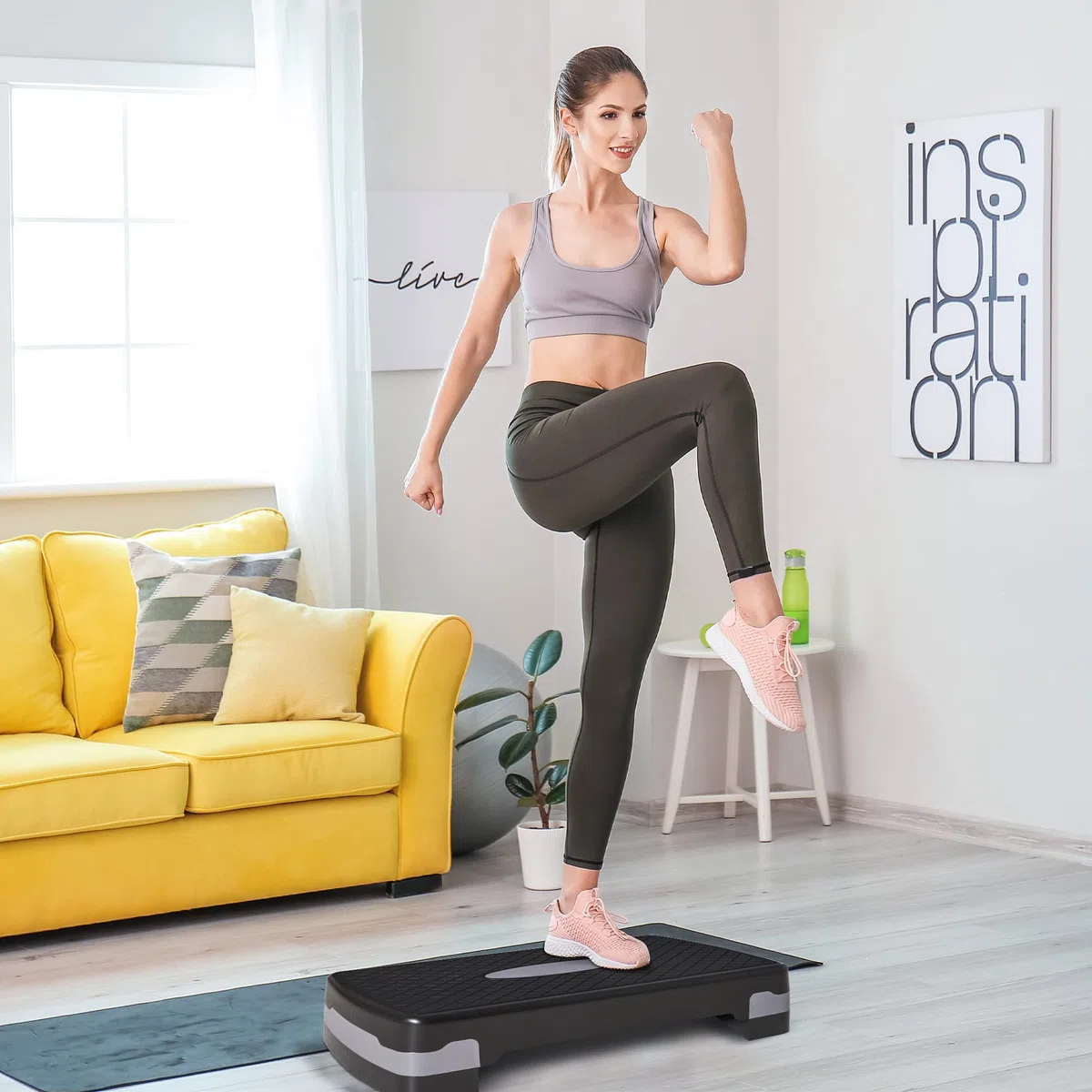HOMCOM Step para Fitness Stepper Aeróbic Step de Aeróbic Antideslizante con Altura Regulable 2 Niveles de 10/15 cm Carga 150 kg para Ejercicio en Casa Gimnasio 68x29x15 cm