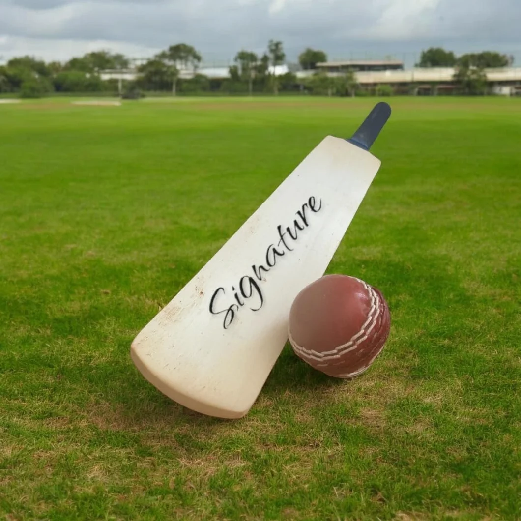 CRICKET-GIFTS - Mini bate de críquet en blanco | Ideal para firmas de jugadores | Pequeño y duradero 40 cm | Sin barnizar y sin usar | Coleccionable para entusiastas, talla única, madera | Bola no