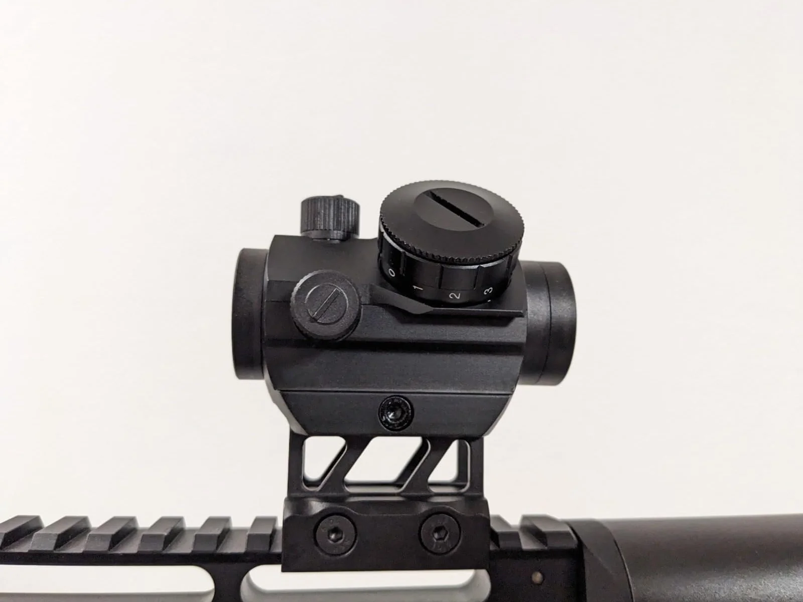 Feyachi 1 Pulgada Riser Mount, Picatinny Riser Mount para Red Dot Sights, Riflescopes, y Ópticas Sólo para Actividades Deportivas