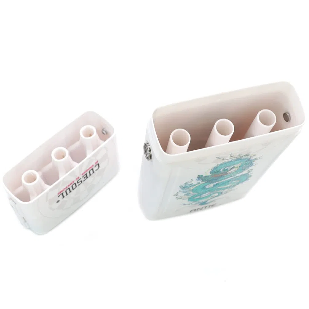 CUESOUL ANTIE Estuche rígido para Dardos, Capacidad para 6 Dardos de Punta de Acero/Dardos de Punta Blanda y Accesorios adicionales, con diseño de Cuatro símbolos mitológicos, Uso Duradero